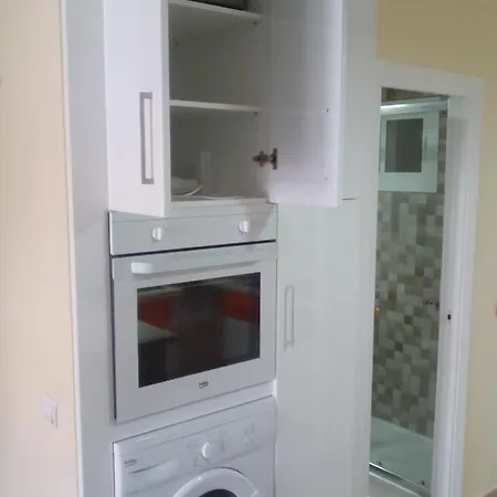 Apartamento Estudio Júpiter 60, Con Terraza, 1º Planta, Vistas A La Calle