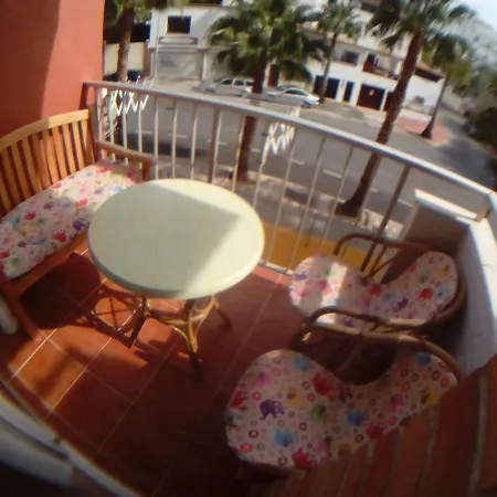 Apartamento Estudio Júpiter 60, Con Terraza, 1º Planta, Vistas A La Calle *